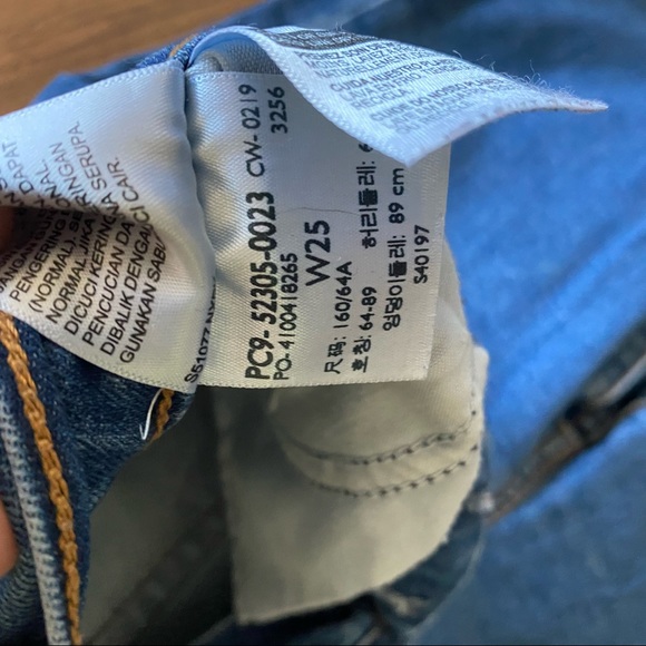 Levi’s Wedgie Skinny Jeans - Picture 11 of 13